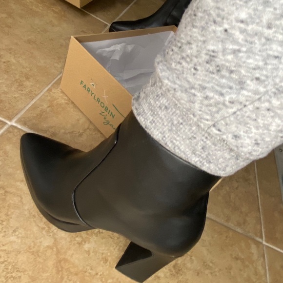 Rare FP✌🏽FREE PEOPLE | Flared Block Heel Black Platform Boots BNIB!! - Picture 4 of 9